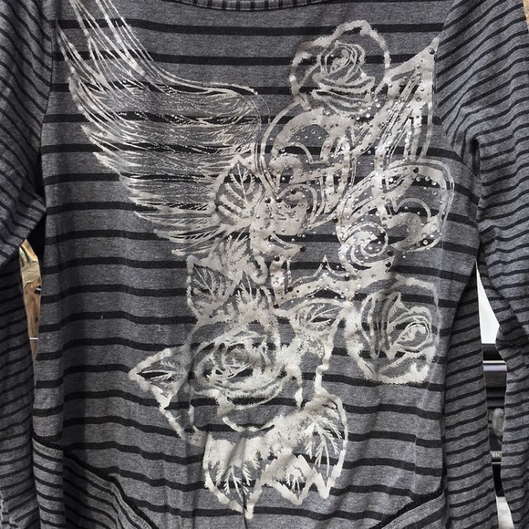 Cozy scrunched sleeve grey striped shirt with bedazzles! By RXB size medium - Picture 2 of 6